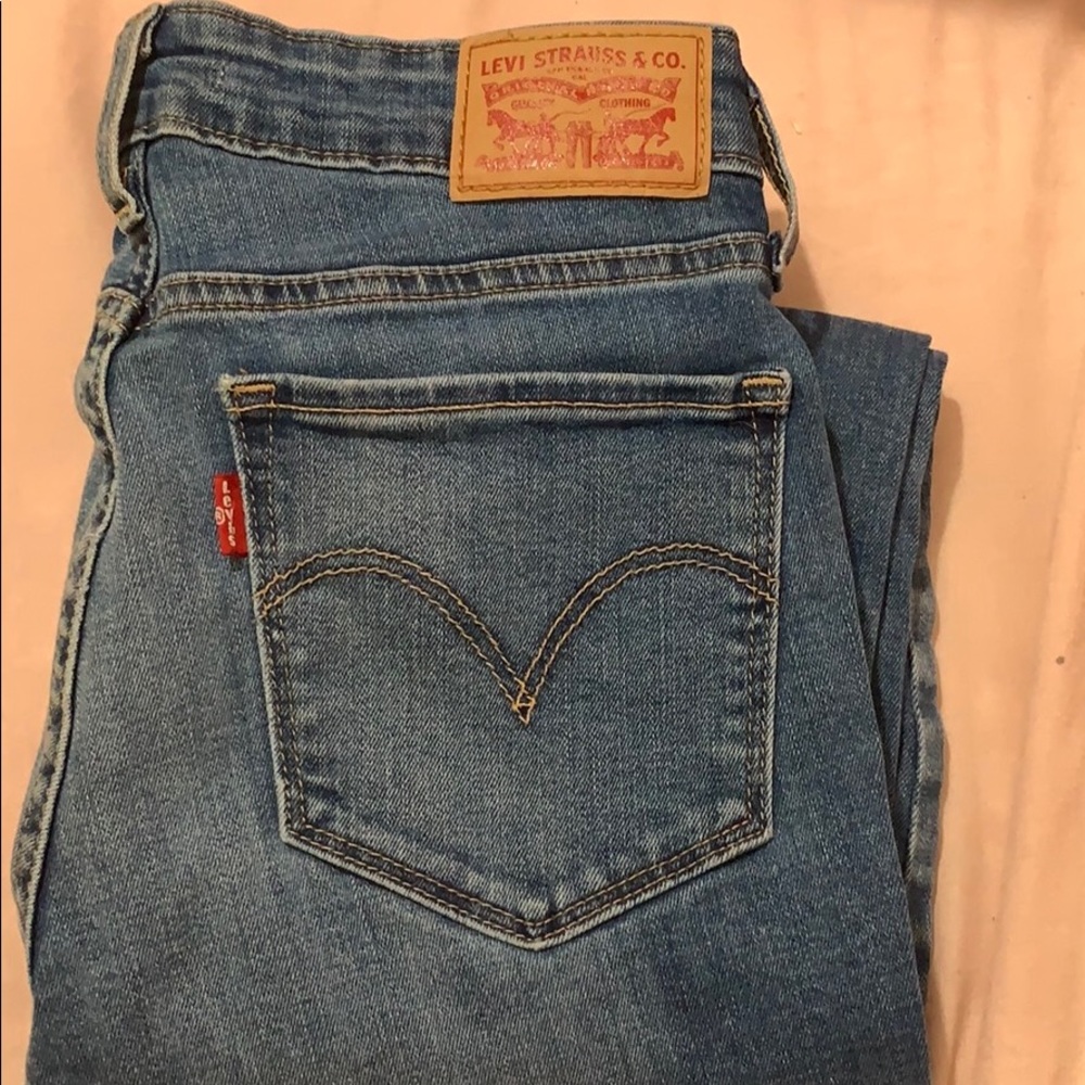 Levi’s 712 Slim size 26 Medium Blue